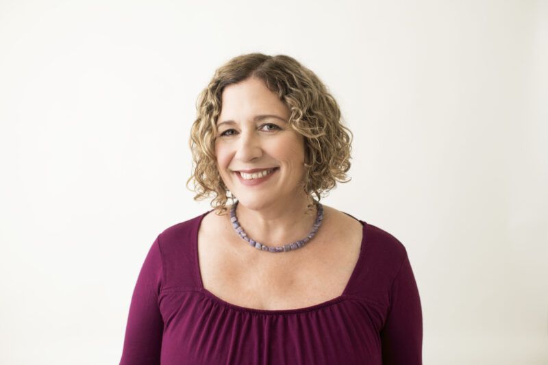 Dr Laura Paris, functional medicine acupuncture Capitola CA