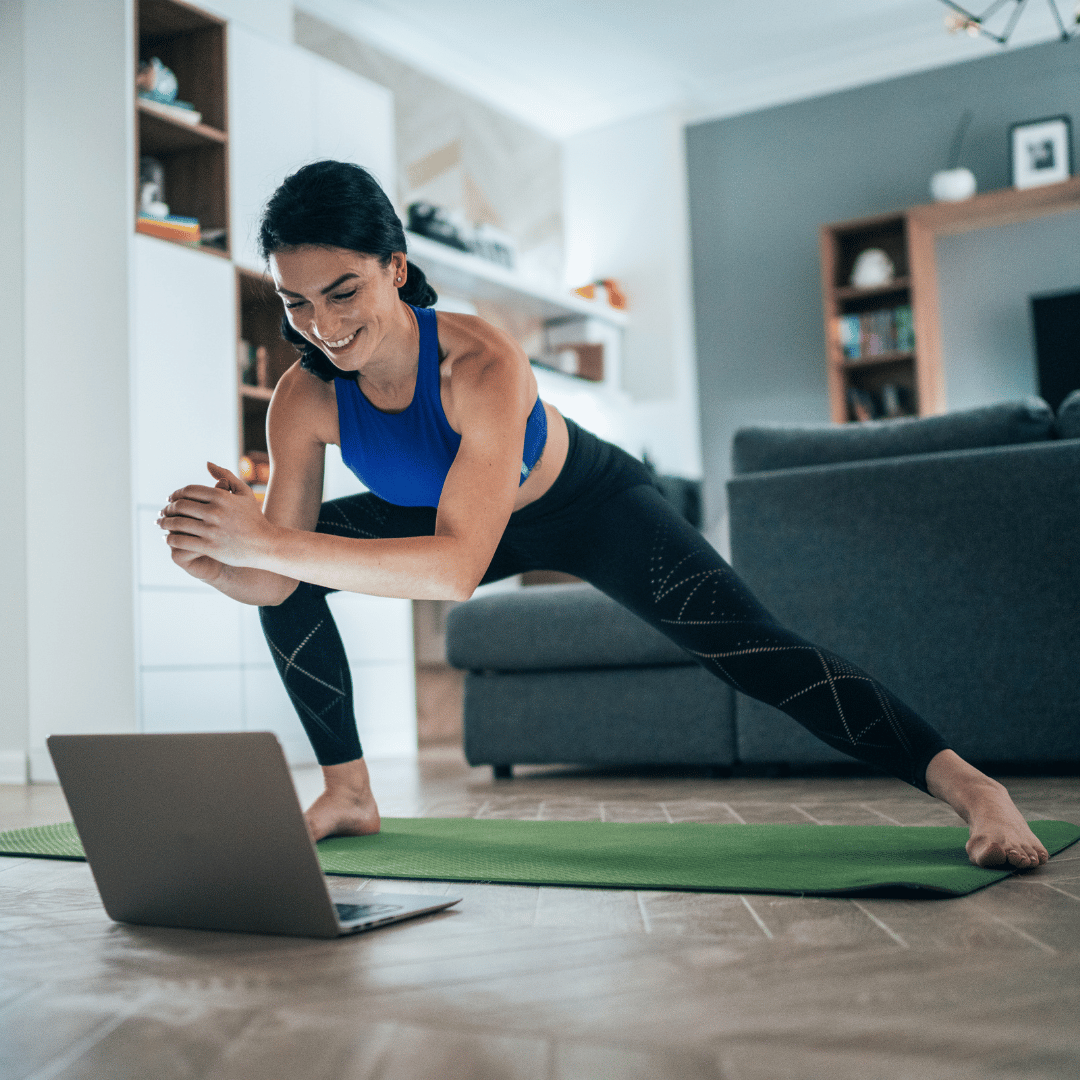 Woman doing a homework out to optimize her metabolic health